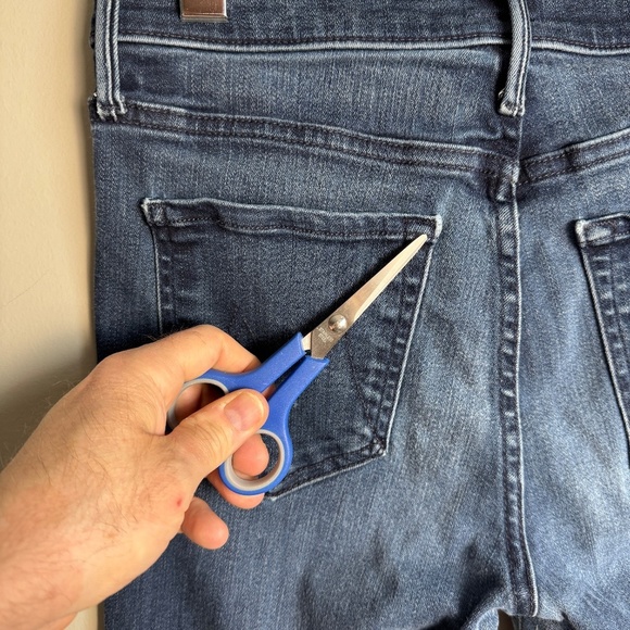 Mother STUNNER Zip Ankle Step‎ Fray Jeans Medium Wash 28 A Trip Down Memory Lane - Picture 6 of 16